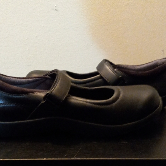 ANODYNE Womens Black Mary Jane Shoes - Picture 3 of 8